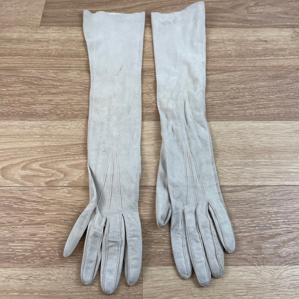 Aris Made in France Cream Suede Opera Length Mousquetaire Gloves Size 6.5